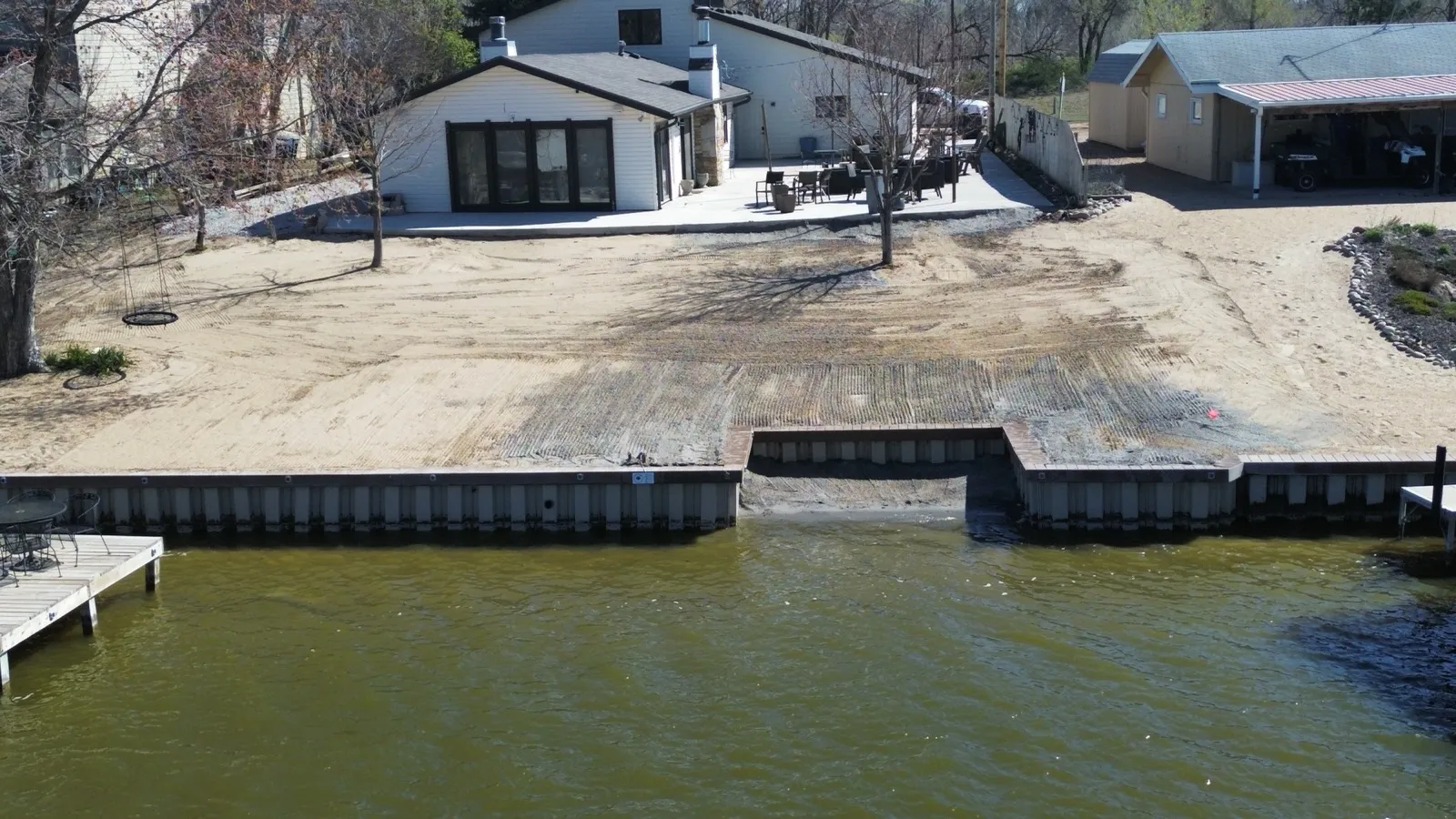Marine construction in Woodcliff, Nebraska