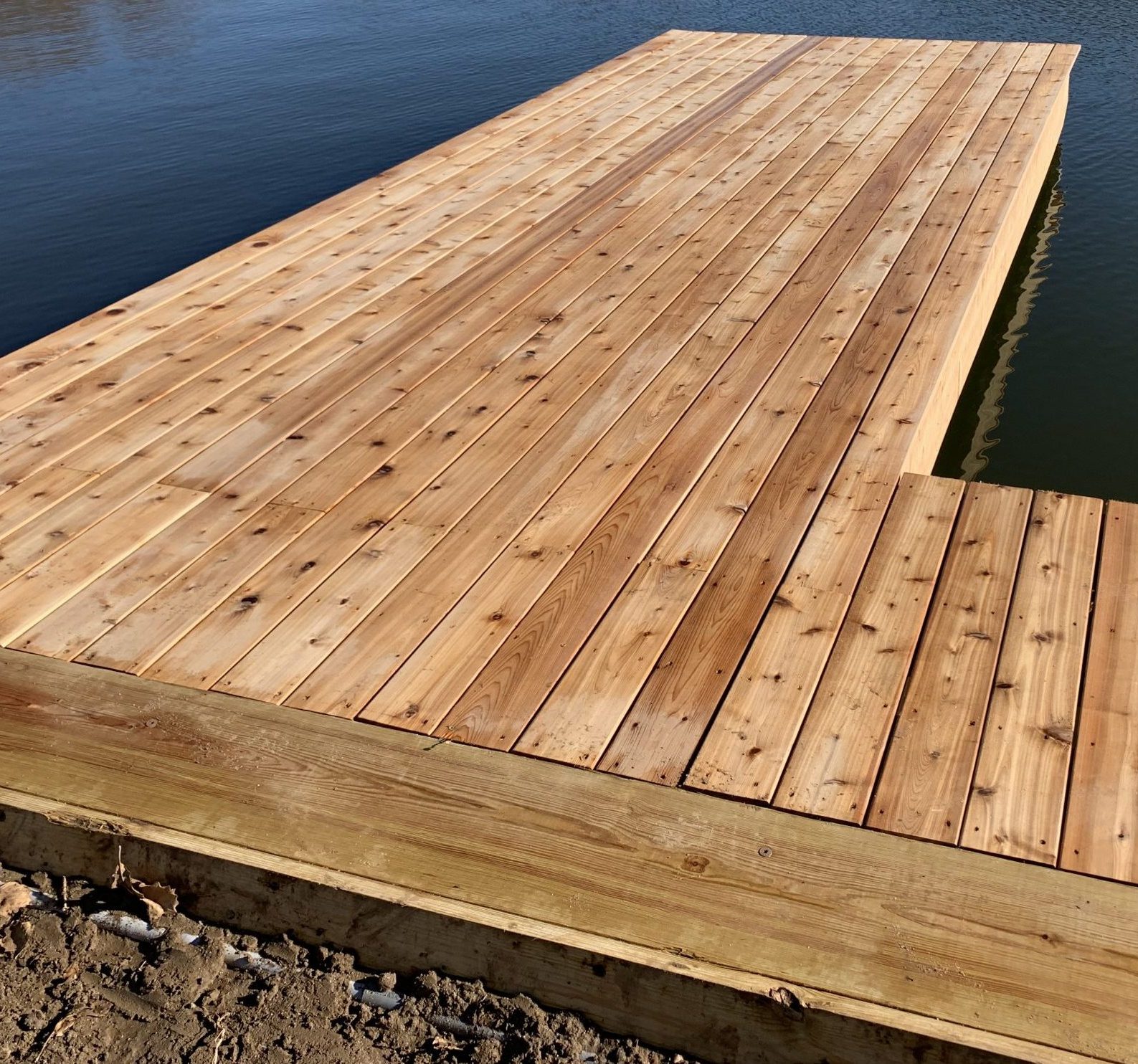 Omaha Residential Boat Dock Repair: Construction & Installation